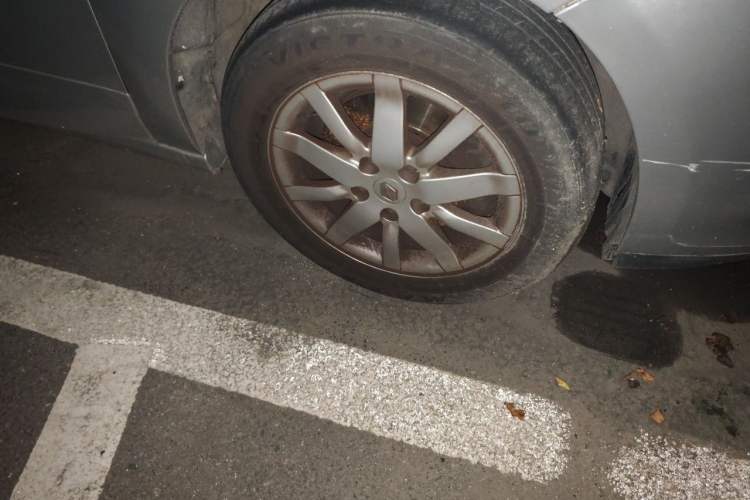 Used Renault Scenic Classic 2012 2.0 Comfort Edition Right Front Wheel Hub