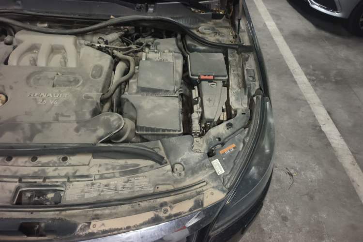 Used Renault Talisman 2012 2.5L Nappa Flagship Edition Engine Bay Left