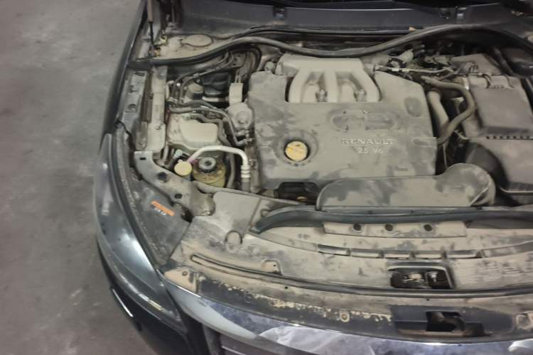 Used Renault Talisman 2012 2.5L Nappa Flagship Edition Engine Bay Right