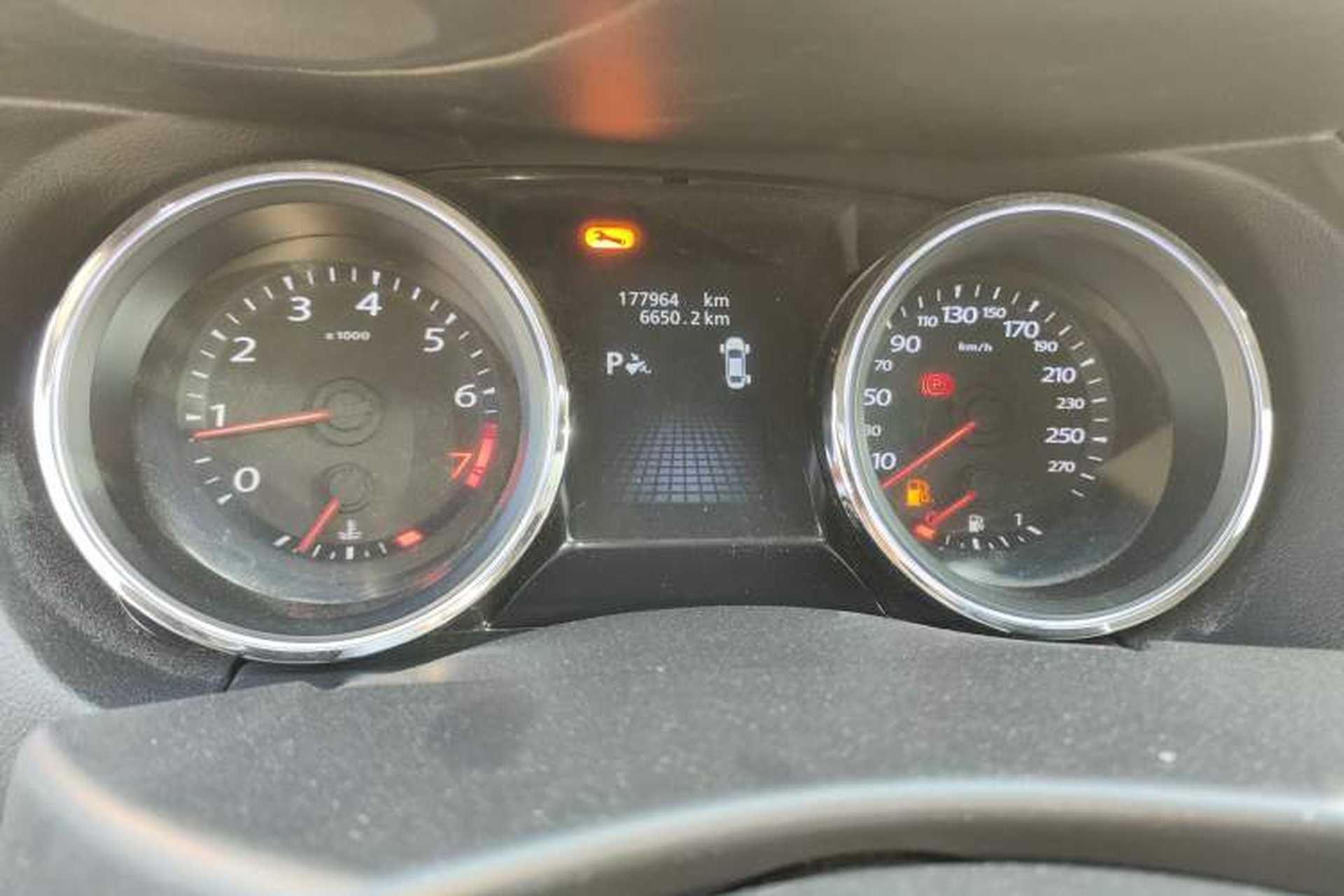 Used Renault Talisman 2012 2.5L Luxury Edition Instrument Cluster