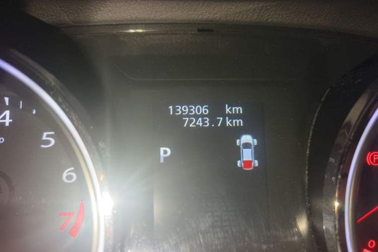 Used Renault Talisman 2012 2.5L Nappa Flagship Edition Odometer Close Up