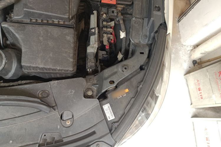 Used Renault Talisman 2012 3.5L Executive Edition Engine Bay Left
