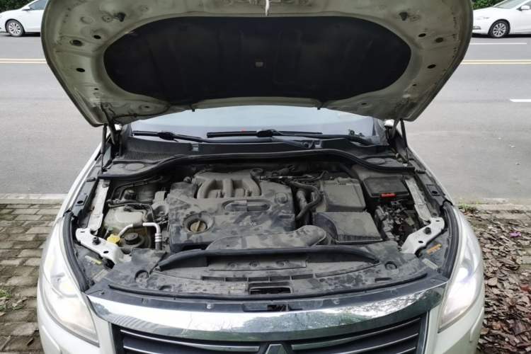 Used Renault Talisman 2013 2.5L Luxury Edition Engine Bay