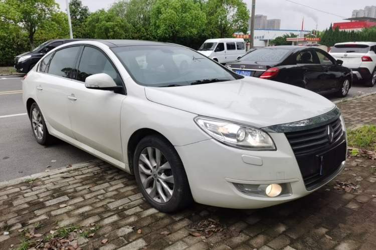 Used Renault Talisman 2013 2.5L Luxury Edition Front Right 45 Deg