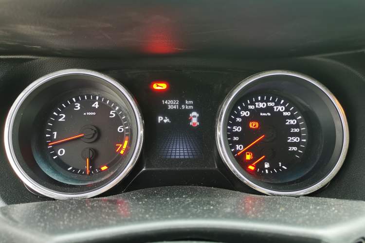 Used Renault Talisman 2013 2.5L Luxury Edition Instrument Cluster