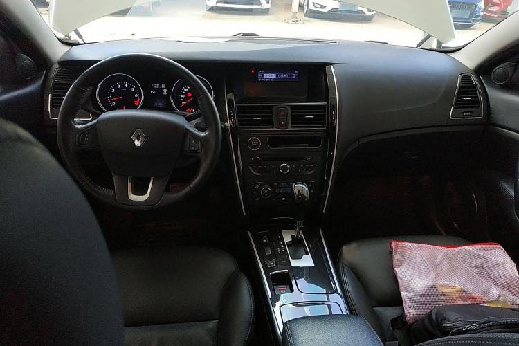 Used Renault Talisman 2013 2.5L Luxury Edition Interior 2