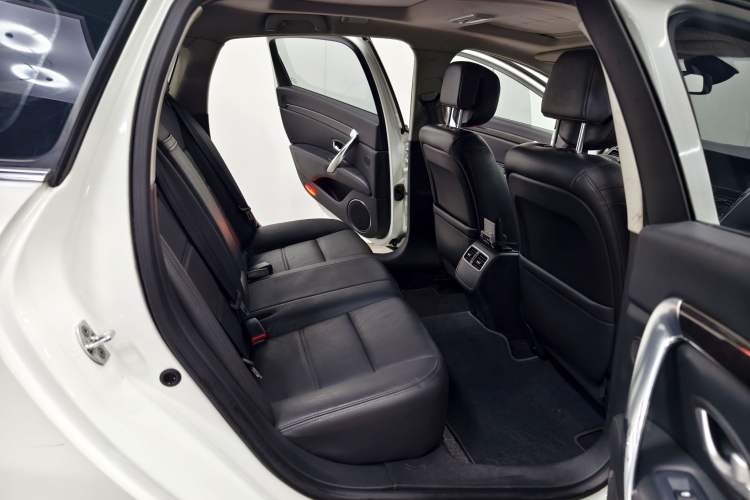 Used Renault Talisman 2013 2.5L Luxury Edition Interior 2