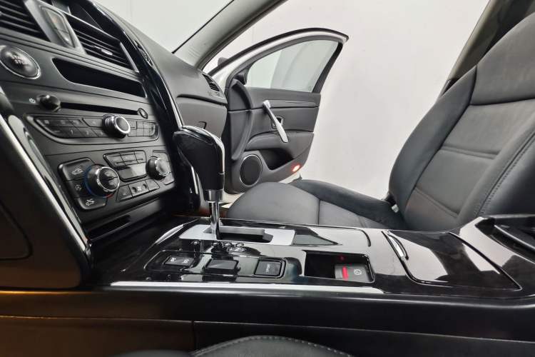 Used Renault Talisman 2013 2.5L Luxury Edition Interior 7