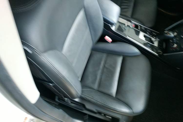 Used Renault Talisman 2013 2.5L Luxury Edition Right Front Seat