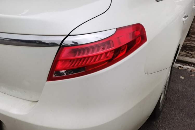 Used Renault Talisman 2013 2.5L Luxury Edition Right Rear Taillight