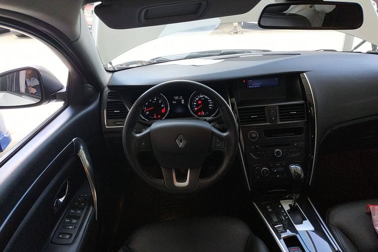 Used Renault Talisman 2013 2.5L Luxury Edition Steering Wheel