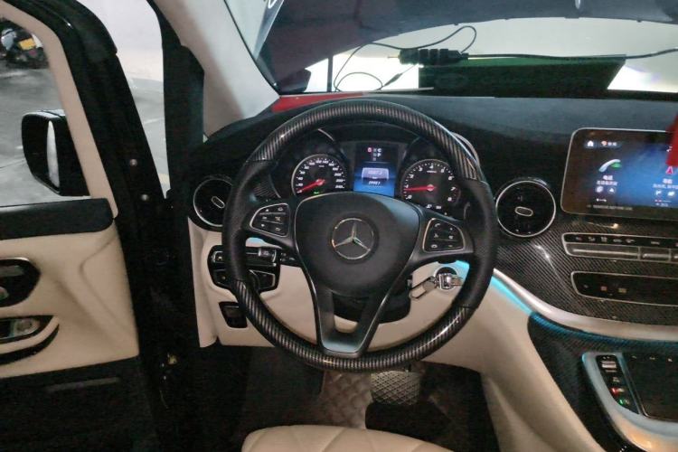 Used Rhine Traveler 2022 2.0T S-Class Fragrance Edition Steering Wheel