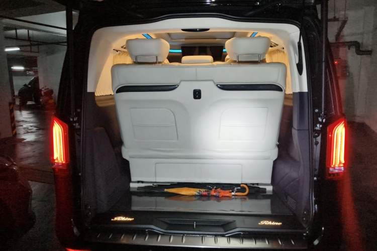 Used Rhine Traveler 2022 2.0T S-Class Fragrance Edition Trunk