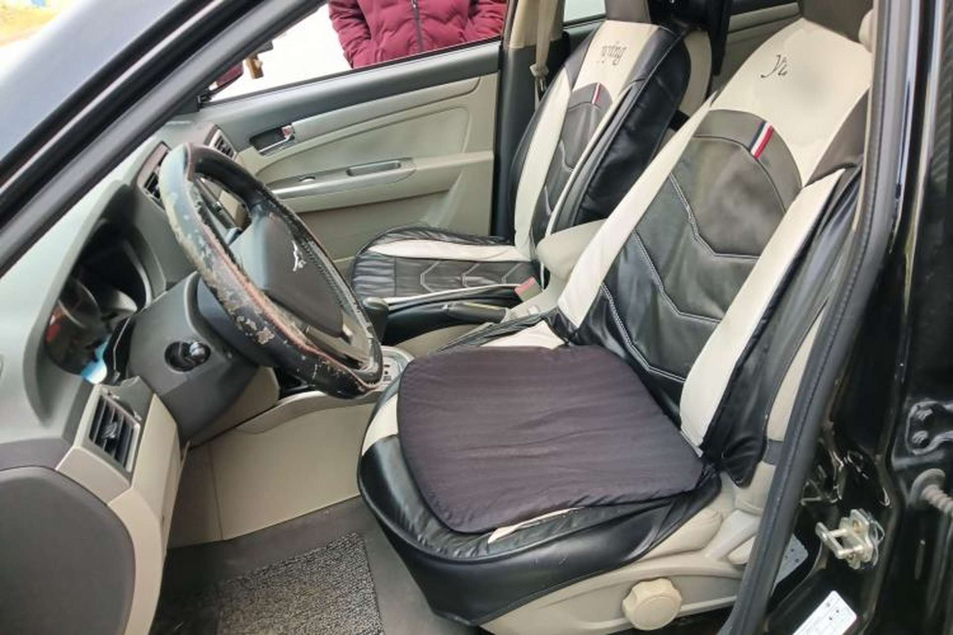 Used Riich G3 2012 1.6L CVT Luxury Version Left Front Seat