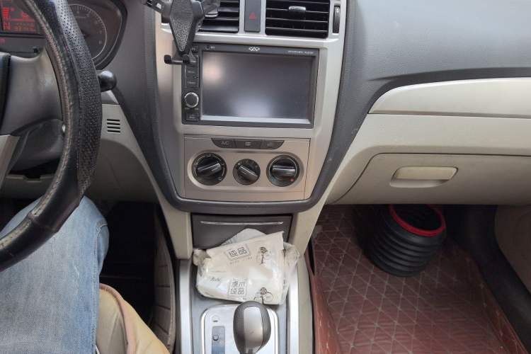 Used Riich G3 2012 1.6L CVT Comfort Model Audio And AC Panel