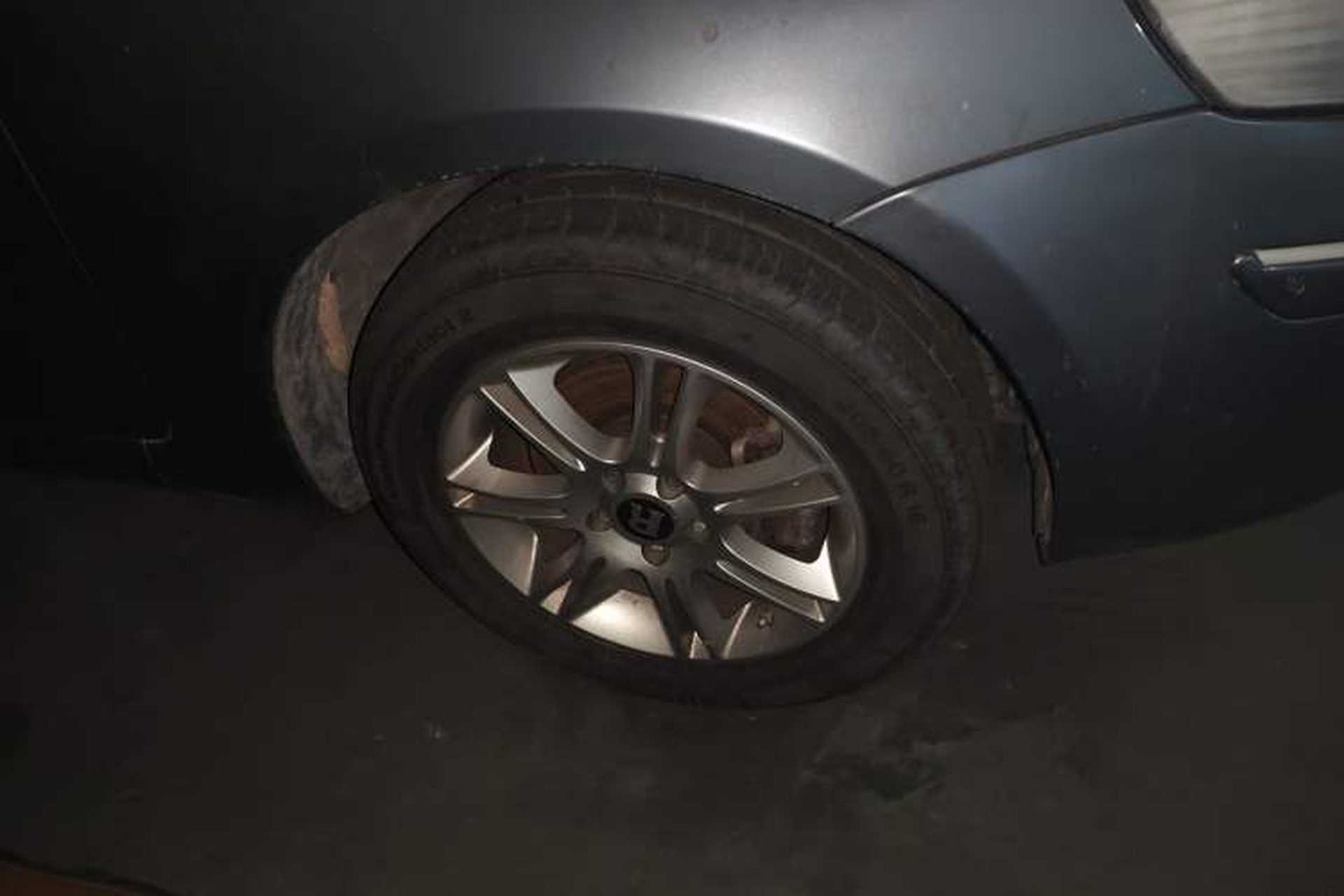 Used Riich G5 2010 Messi Edition 2.0T Manual Comfort Version Right Front Wheel Hub