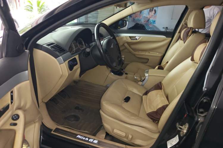 Used Riich G5 2012 2.0L Manual Luxury DVVT Driver Seat