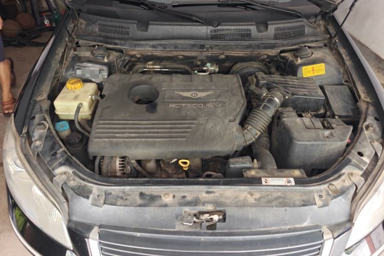 Used Riich G5 2012 2.0L Manual Luxury DVVT Engine Bay
