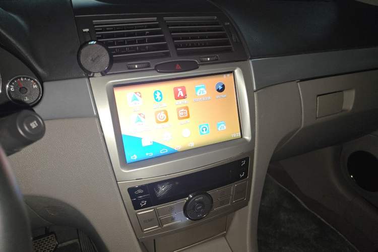 Used Riich G5 2012 2.0L Automatic Luxury DVVT Audio And AC Panel