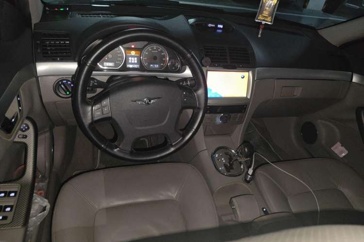 Used Riich G5 2012 2.0L Automatic Luxury DVVT Center Console