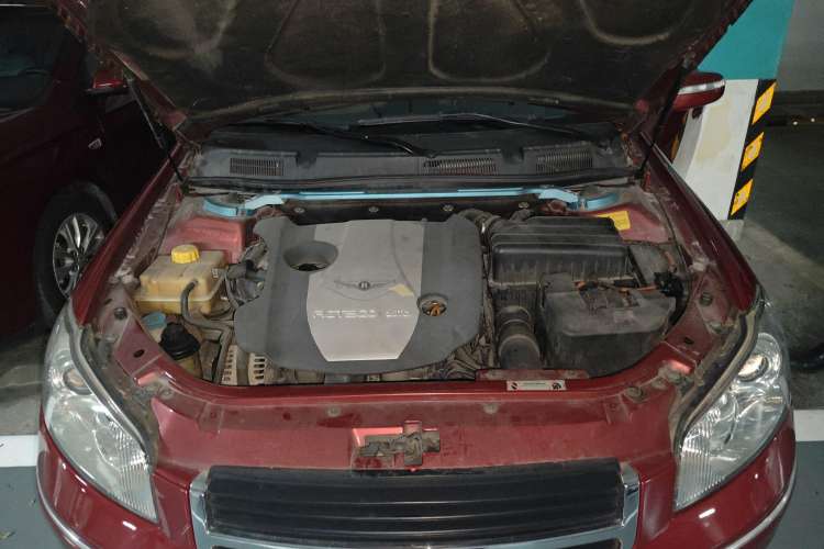 Used Riich G5 2012 2.0L Automatic Luxury DVVT Engine Bay
