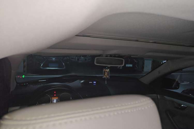 Used Riich G5 2012 2.0L Automatic Luxury DVVT Headliner