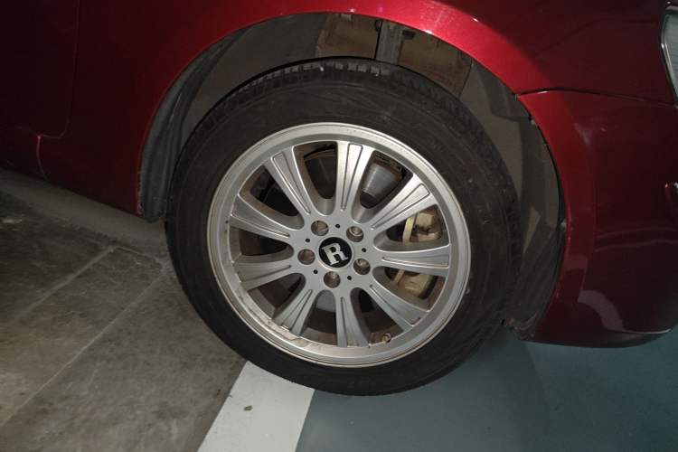 Used Riich G5 2012 2.0L Automatic Luxury DVVT Right Front Wheel Hub