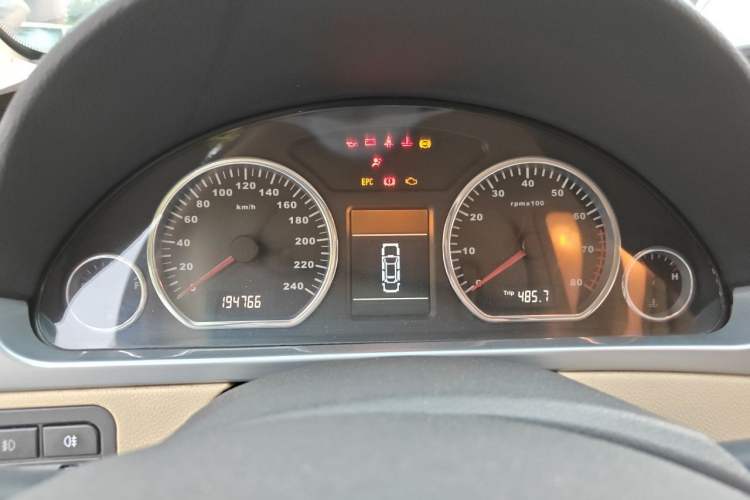 Used Riich G5 2012 2.0L Manual Luxury DVVT Instrument Cluster