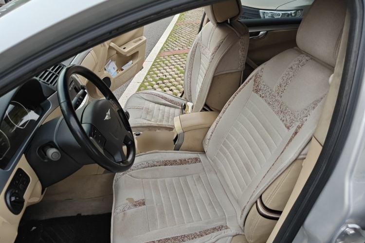 Used Riich G5 2012 2.0L Manual Luxury DVVT Left Front Seat
