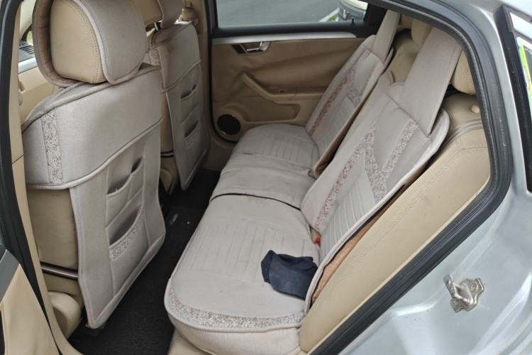 Used Riich G5 2012 2.0L Manual Luxury DVVT Left Rear Seat