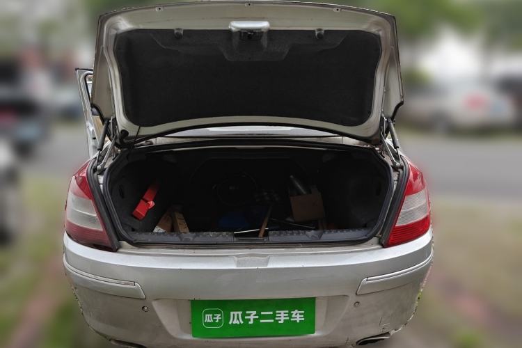 Used Riich G5 2012 2.0L Manual Luxury DVVT Trunk