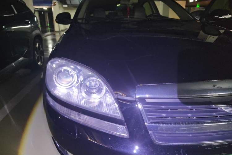 Used Riich G6 2011 2.0T Automatic Luxury Edition Engine Bay Right