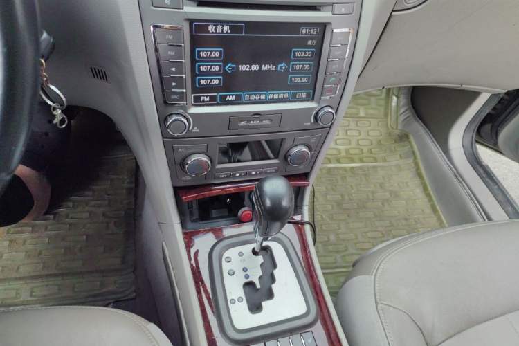 Used Riich G6 2011 2.0T Automatic Luxury Edition Audio And AC Panel