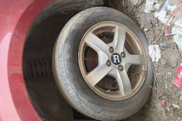 Used Riich M1 2011 1.0L Manual Luxury Model Right Front Wheel Hub