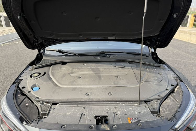 Used Rising ER6 2021 New Dynamic Edition 520km Smart Leading Version Engine Bay