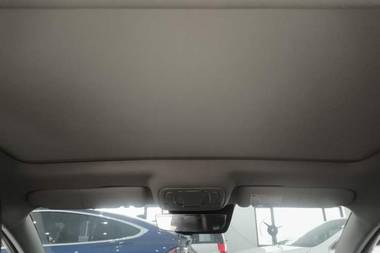 Used Rising ER6 2020 620 km Smart Edition Headliner