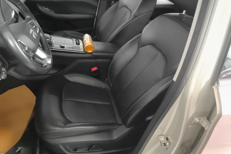 Used Rising ER6 2020 620 km Smart Edition Left Front Seat