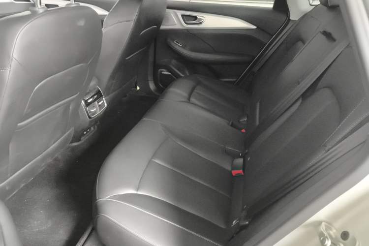Used Rising ER6 2020 620 km Smart Edition Left Rear Seat