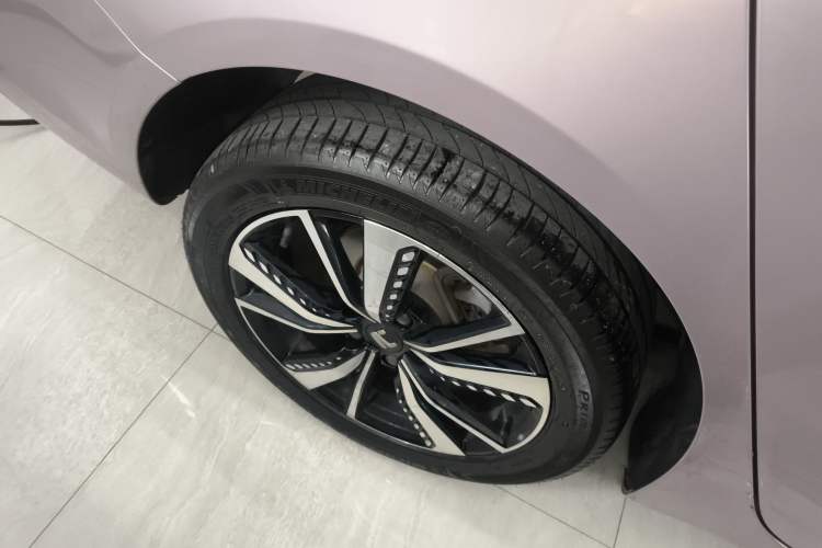 Used Rising ER6 2020 620 km Smart Edition Right Rear Wheel Hub