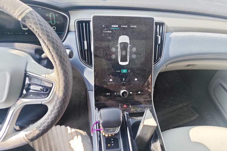 Used Rising ER6 2020 620 km Smart Edition Audio And AC Panel