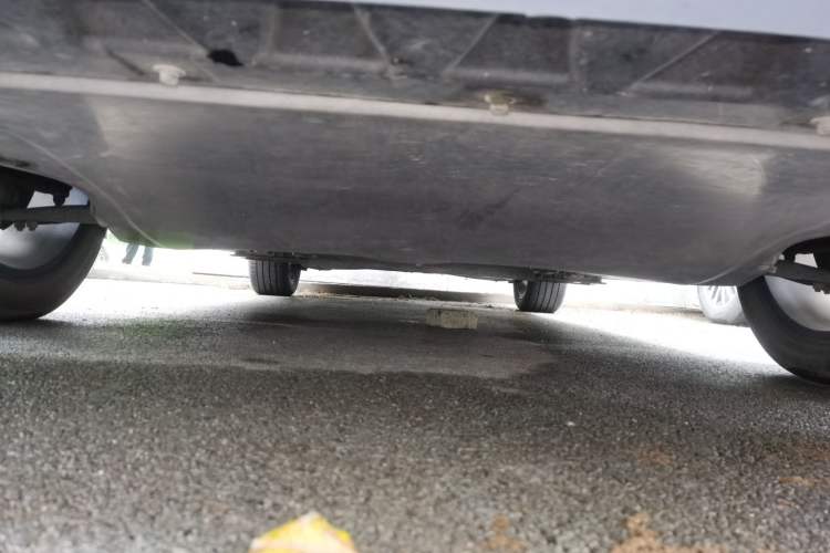 Used Rising ER6 2020 620 km Smart Drive Version Chassis Front
