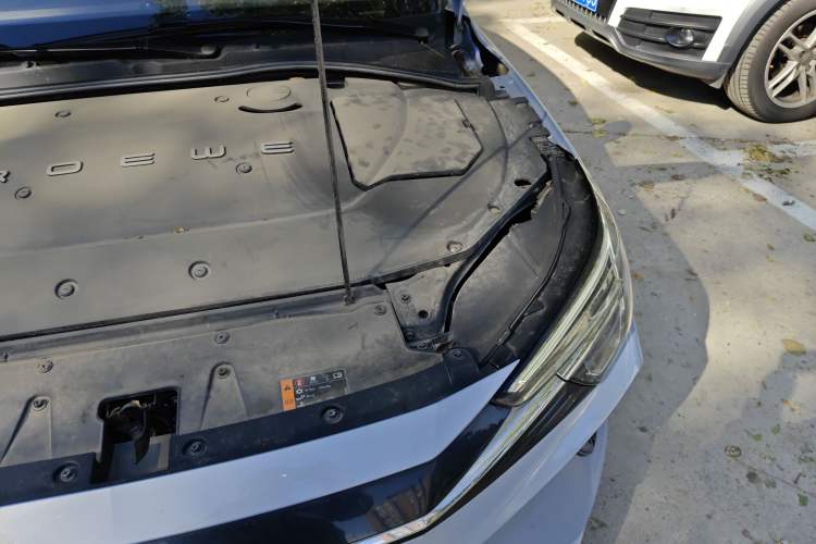 Used Rising ER6 2020 620 km Smart Drive Version Engine Bay Left