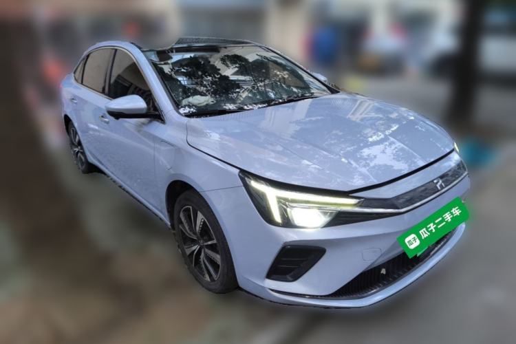 Used Rising ER6 2020 620 km Smart Edition Front Right 45 Deg