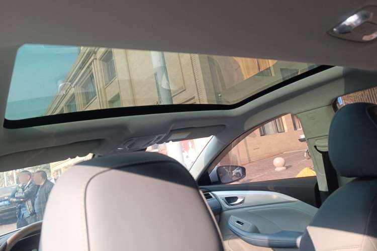 Used Rising ER6 2020 620 km Smart Edition Headliner