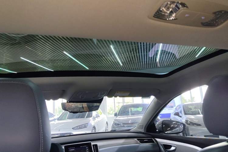 Used Rising ER6 2020 620 km Smart Edition Headliner