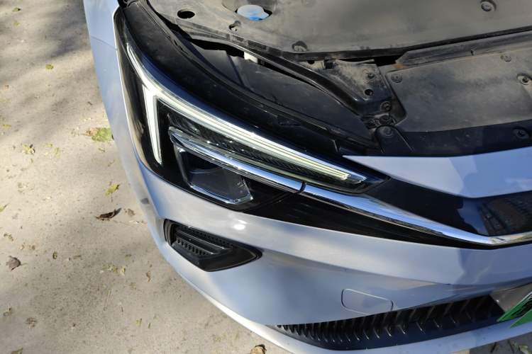 Used Rising ER6 2020 620 km Smart Drive Version Right Front Headlight