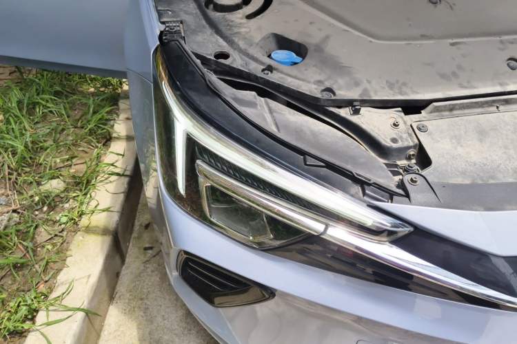 Used Rising ER6 2020 620 km Smart Drive Version Right Front Headlight