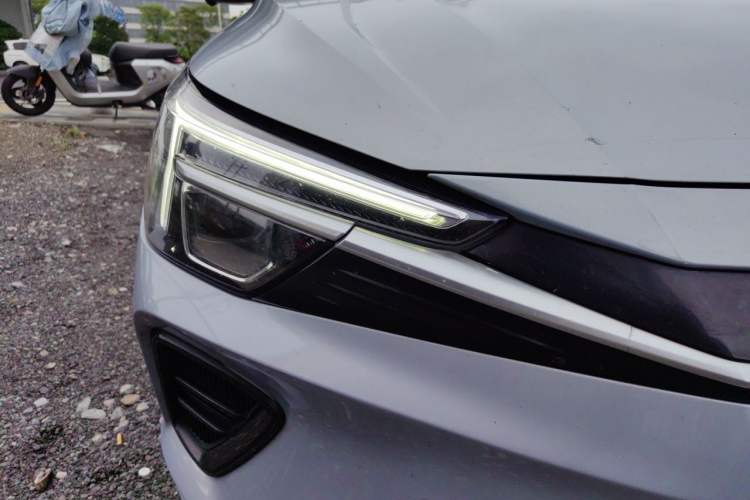 Used Rising ER6 2020 620 km Smart Edition Right Front Headlight