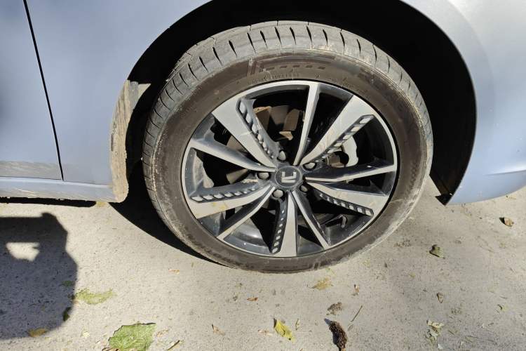 Used Rising ER6 2020 620 km Smart Drive Version Right Front Wheel Hub
