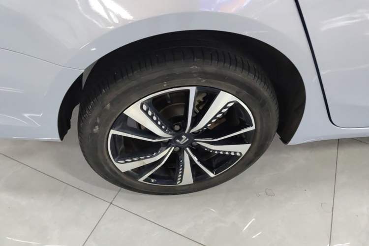 Used Rising ER6 2020 620 km Smart Edition Right Rear Wheel Hub
